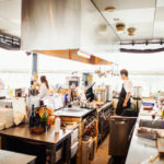 Pourquoi choisir un traiteur événement entreprise à Grenoble plutôt qu’organiser la restauration en interne ?