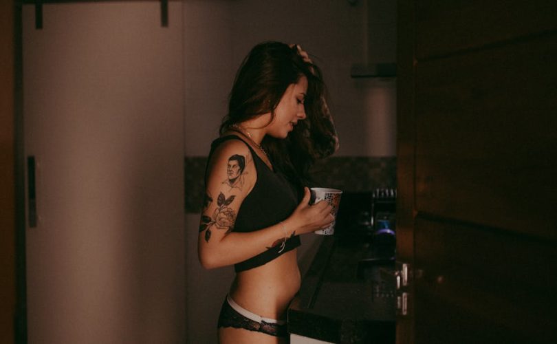 découvrez notre collection de lingerie sexy, alliant élégance et séduction. trouvez le modèle parfait pour mettre en valeur votre silhouette et vous sentir confiante et séduisante. explorez des styles variés, des dentelles raffinées aux ensembles audacieux, pour toutes les occasions. faites de chaque moment un instant mémorable.