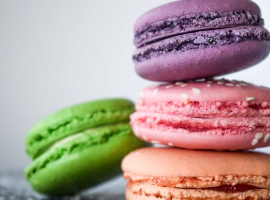 découvrez l'art de la pâtisserie avec nos recettes délicieuses, nos techniques astucieuses et nos conseils d'experts pour réaliser des desserts exceptionnels et émerveiller vos convives.