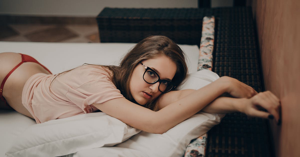 découvrez notre gamme de lingerie élégante et confortable. offrez-vous des modèles variés pour toutes les occasions, alliant sensualité et bien-être. faites votre choix parmi des dentelles délicates, des couleurs tendance et des coupes flatteuses qui sublimeront votre silhouette.