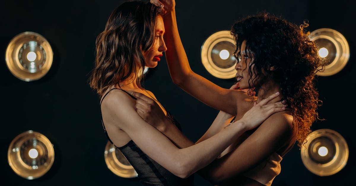 découvrez les tendances de costumes sexy pour magnifier votre allure, que ce soit pour une soirée, un carnaval ou un événement spécial. explorez des styles audacieux et séduisants qui vous permettront de vous démarquer tout en reflétant votre personnalité unique.