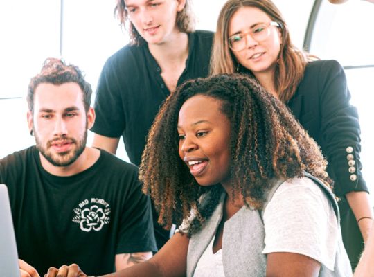 découvrez notre agence de marketing, experte en stratégies innovantes pour propulser votre entreprise vers le succès. nos services incluent le marketing digital, la gestion des réseaux sociaux et l'optimisation seo, adaptés à vos besoins spécifiques. faites passer votre communication au niveau supérieur avec notre équipe passionnée et engagée.