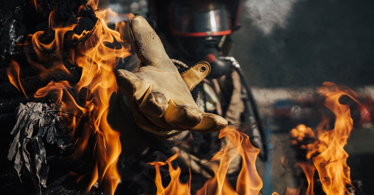 découvrez nos gants chauffants, conçus pour offrir chaleur et confort lors de vos activités en extérieur par temps froid. profitez de technologie avancée et d'un style élégant pour garder vos mains au chaud tout l'hiver.