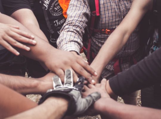 découvrez comment renforcer l'engagement et l'entraide au sein de votre communauté. conseils, actualités et ressources pour créer un espace dynamique, inclusif et participatif.