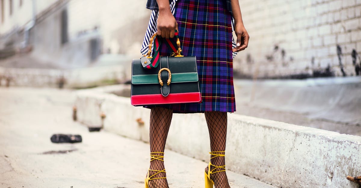 découvrez les dernières tendances de la mode, conseils de style et inspirations pour renouveler votre garde-robe. restez à la pointe du fashion et exprimez votre personnalité à travers votre look !