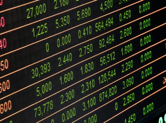 découvrez tout sur le trading : définitions, conseils, stratégies et actualités pour débutants et traders confirmés. maîtrisez les marchés financiers et boostez vos investissements !