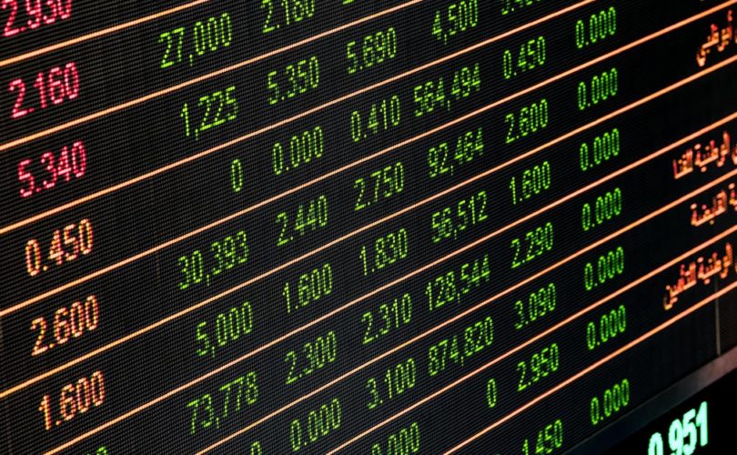 découvrez tout sur le trading : définitions, conseils, stratégies et actualités pour débutants et traders confirmés. maîtrisez les marchés financiers et boostez vos investissements !