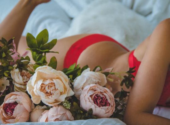 découvrez notre sélection de lingerie raffinée alliant confort, élégance et séduction. profitez de collections variées pour sublimer votre silhouette et vous sentir belle au quotidien.