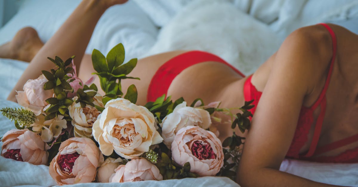 découvrez notre sélection de lingerie raffinée alliant confort, élégance et séduction. profitez de collections variées pour sublimer votre silhouette et vous sentir belle au quotidien.