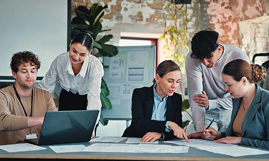 Lorsqu’un artisan souhaite maximiser les conversions sur son Site Internet Artisan Paris, la première étape consiste à simplifier