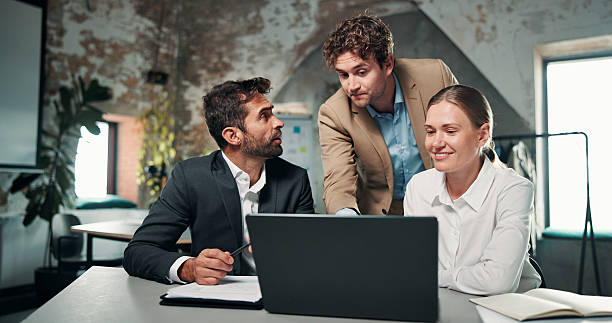 Un Site Internet Artisan Paris permet de présenter ses compétences, ses réalisations et ses tarifs de manière claire et