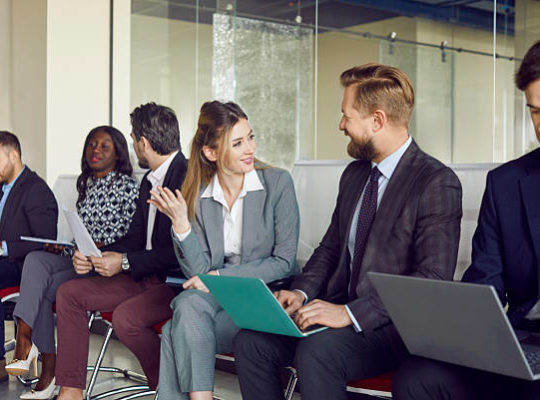 Une Vidéo entreprise Lyon permet justement de valoriser l’identité d’une marque tout en s’adaptant aux attentes locales du marché lyonnais.