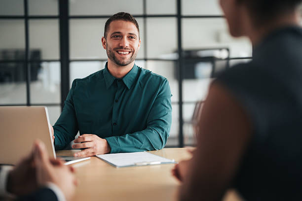 la Vidéo entreprise Lyon devient un outil puissant pour communiquer efficacement auprès d’une audience régionale ciblée. Grâce aux