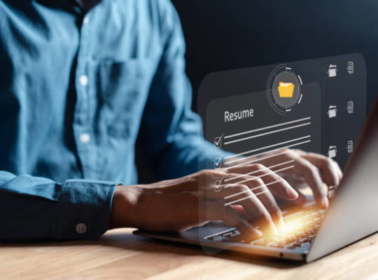 La Vidéo entreprise Lyon s’impose alors comme un outil marketing stratégique pour attirer des prospects qualifiés sur le marché régional.