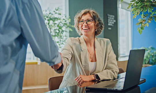 Une stratégie de communication moderne passe nécessairement par la valorisation de l’image de marque. En effet, une Vidéo entreprise Lyon