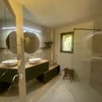 Comment intégrer une douche à l’italienne dans un projet de rénovation salle de bain à Montluel ?